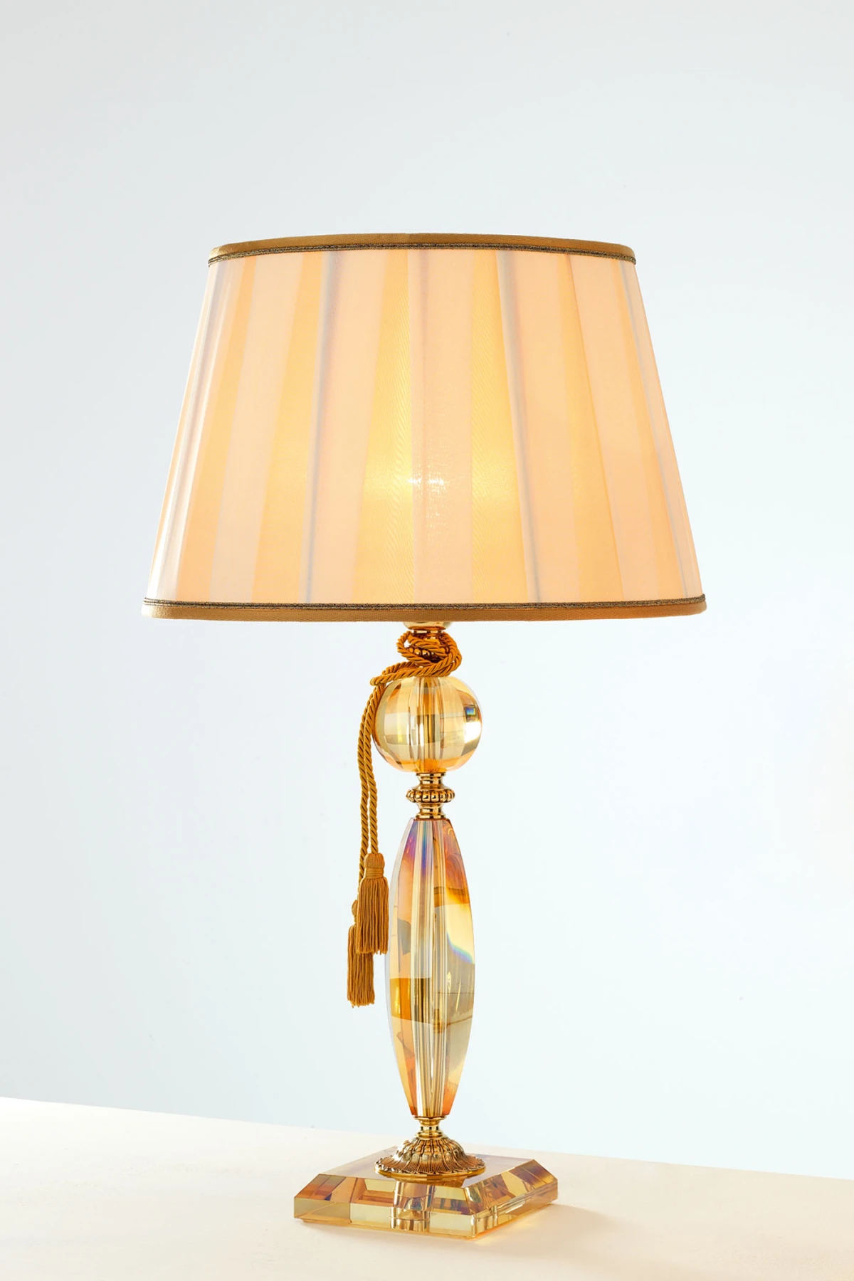 Большая настольная лампа с абажуром 40 см янтарная Bloom LG1 Euroluce Light of Italy — фото 1