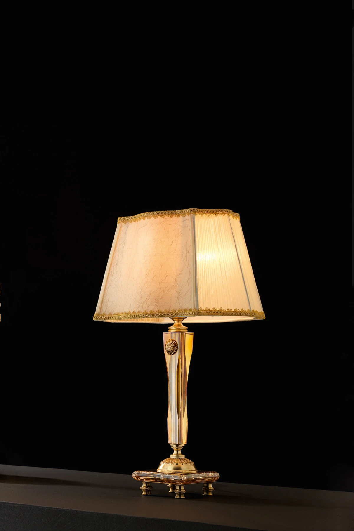 Малая настольная лампа с абажуром 30 см Ermes LP1 Euroluce Light of Italy — фото 1