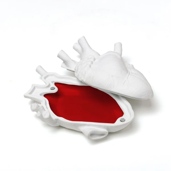 Шкатулка фарфоровая белая, красная Love in a box Seletti — фото 1